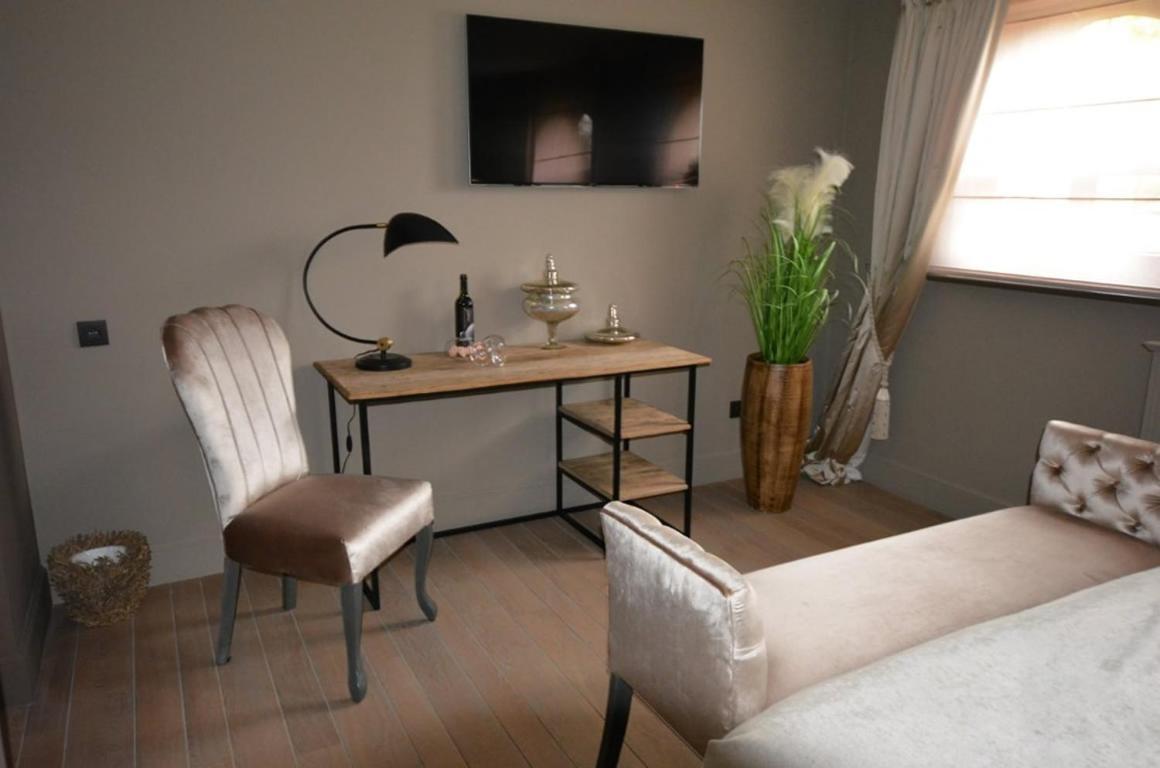 B&B Serenity NeerNeerpelt 外观 照片
